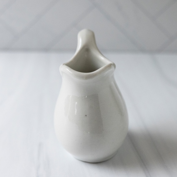 Caribe Puerto Rico white pitcher creamer vintage - Picture 2 of 6